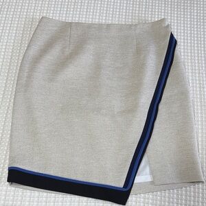 White House Black Market skirt